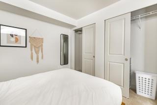 Blueground Bellevue lounge gym nr coffee SEA-715 - 2