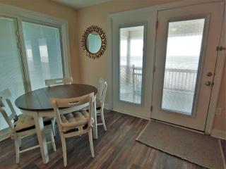 Summer Days Upstairs - Myrtle Beach - 4