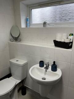 Salford Central 2-Bed - Near Uni & Mcr City Centre - Manchester - 5