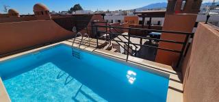 Homes of Spain, Apartamentos Paraíso, Ed Tahiti, Atico A a pie de Playa, piscina privada en solárium, WI-FI - Vera - 0