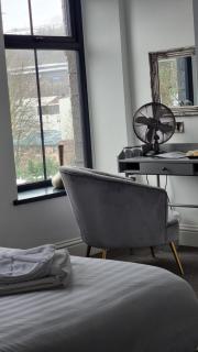The Friendship Hotel - Stocksbridge - 8