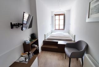 Hotel 100 - Pardubice - 1
