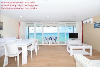 UHC Acantilados Family Apartments - 4