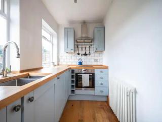 Pass the Keys Hither Green ground floor flat with garden London - London - 2