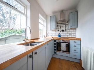 Pass the Keys Hither Green ground floor flat with garden London - London - 3