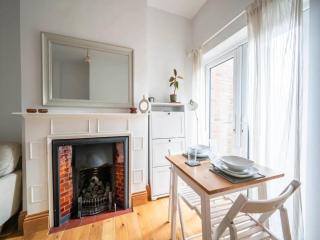 Pass the Keys Hither Green ground floor flat with garden London - 9