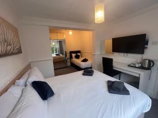 Charnwood Regency Guest House - Loughborough - 1