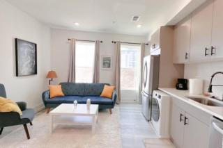It's a Corner unit with cool City Skyline views! - Washington, D.C. - 4