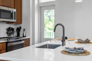 Lux 1BR - Amazing Cafe - Views - Located near ALL - Cincinnati - 3