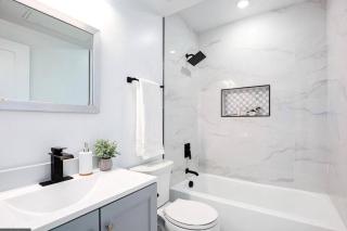 Amazing Capital Hill APT , Step away Gym, shopping - Washington, D.C. - 7