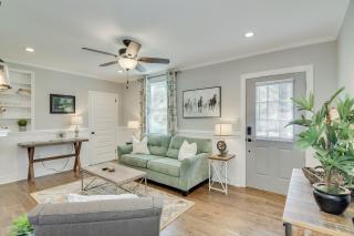 Luxury Augusta Cottage - 8