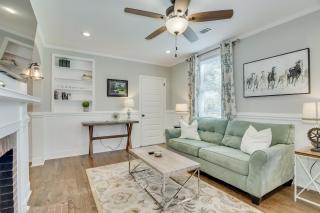 Luxury Augusta Cottage - 2