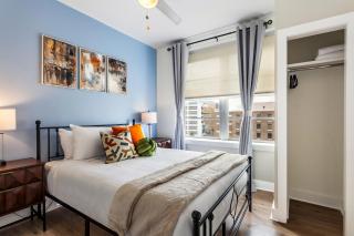 French Quarter Splendor: 4BR Luxury Condo - New Orleans - 8