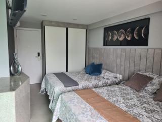LUXUOSO APARTAMENTO BEIRA-MAR COM SACADA em MACEIÓ - Maceió - 1