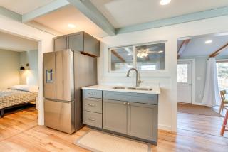 Beautiful Wells Cottage Steps to Moody Beach! - 3