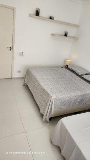 Apartamento pé na areia Guarujá 3 quartos 3 banheiros sala cozinha equipada - Guarujá - 3