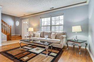 Indianapolis Home with Private Yard about 8 Mi to Dtwn! - Indianápolis - 7