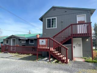 Halibut House Unit 4 - 1