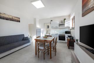 Al Porto terrace close to the lake - San Felice del Benaco - 5