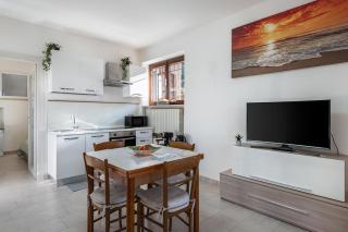 Al Porto terrace close to the lake - San Felice del Benaco - 4