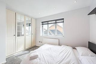 Cheerful 2 Bedroom holiday home with free parking - Hendon - 5