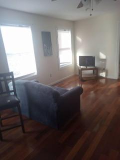 a nice one bedroom free parking - 1