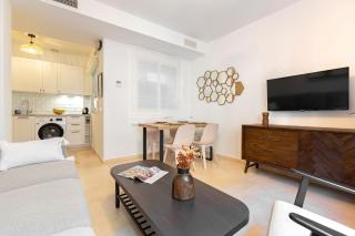 Charming 2 Bedroom Apartment at San Marcos Plaza by OCityzen - Sevilla - 2