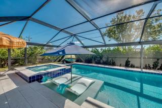 Private Beaches, Heated Pools w/Spa, Fun in the Sun - Dolphins and Manatees Paradise - Roelens - Cape Coral - 6