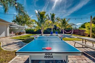 Private Beaches, Heated Pools w/Spa, Fun in the Sun - Dolphins and Manatees Paradise - Roelens - Cape Coral - 2