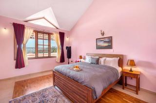 StayVista at The West Wind 5BHK Villa ooty comp Breakfast - Ooty - 1