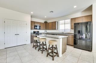 Peoria Home about 7 Mi to State Farm Stadium! - Peoria - 5