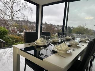 Luxurious & Elegant 6-Bed House - Barnet - 9