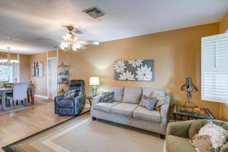 Auburndale Vacation Rental with Yard and Lake Views - Auburndale - 7