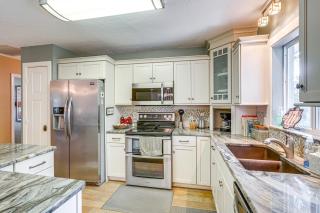 Auburndale Vacation Rental with Yard and Lake Views - Auburndale - 3