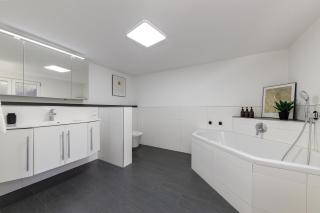 Zentrale Design Wohnung in Ufernähe - 105 qm - Parkplatz - Küche - Netflix - Bingen am Rhein - 5