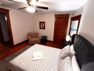 Comfortable and Tranquil -1st Fl - 1