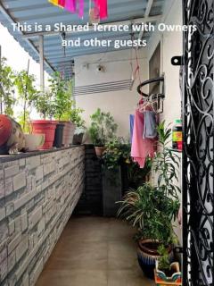 Cozy Private Room w private bath n skyline view - Mumbai - 3