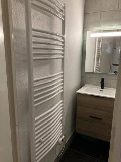 Résidence Doris - Appartement rénové · Centre station · Balcon MAE-7363 - 2