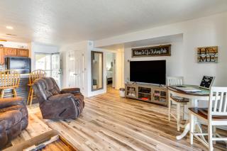 Screened Balcony and Views Modern Osage Beach Condo - Osage Beach - 6