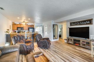 Screened Balcony and Views Modern Osage Beach Condo - Osage Beach - 5