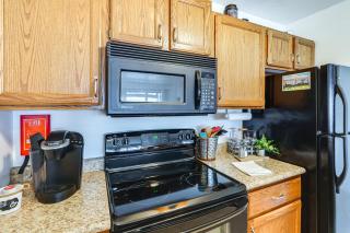 Screened Balcony and Views Modern Osage Beach Condo - Osage Beach - 1