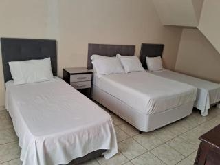 Casa Sta Amélia 3 quartos, 3 banheiros c/ garagem - 3