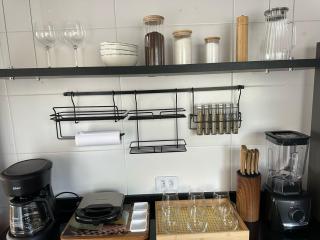 Lindo apto de 2 quartos e 1 banheiro c/ garagem - 1