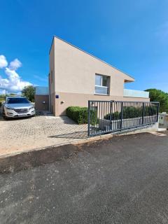 Holiday house with a swimming pool Hvar - 22428 - 2