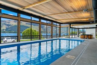 Lakeside Luxury Studio Apartment - 1