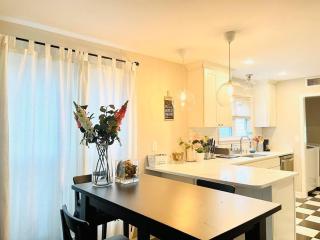 Centrally Located House in high-end neighborhood - Memphis - 3