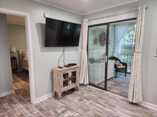 Tranquility By The Beach 1st Fl Sleeps 6,king Bed - Hilton Head Island - 8