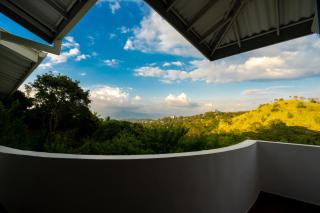 Shiro in Kandy - 7