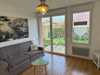 Appartement Moderne T2, Rez-de-Jardin, Proche Plage et Centre Ville, Parking, Wifi, Animaux Acceptés - FR-1-487-362 - 9