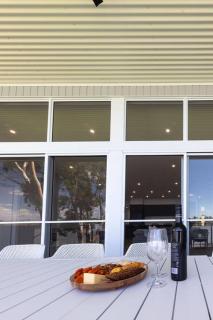 120 River Lane, Mannum - - 7
